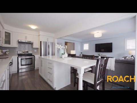 Stunning Town House For Sale In Milton! -  1674 Copeland Circle