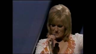 Dusty Springfield - Take Me In Your Arms. Live BBC 1966.