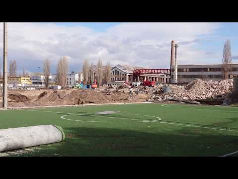 "Vár állott, most kőhalom..." - Bozsik Stadion