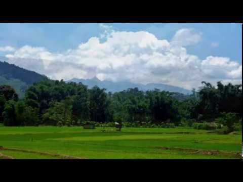 Hiru Paayana Paandarin - හිරු පායන පාන්දරින්