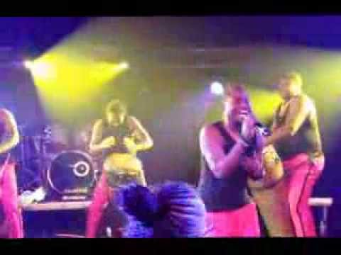 Les Tambours de Brazza Yaya Wele