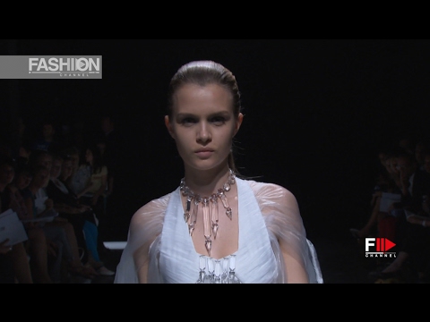 MAXIME SIMOENS Haute Couture Autumn Winter 2011 2012 Paris - Fashion Channel
