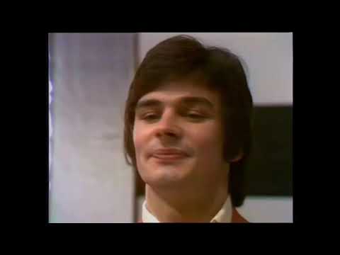 Neil MacArthur aka Colin Blunstone - She's Not There (1969)