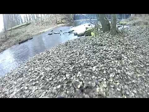 Mit mein E Bike Fully mal schnell durch das Wasser fahren