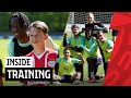 INSIDE TRAINING | Schmidt gets a present ?, MADUEKE in training ?, GOALS ? & connecting with fans ✍?