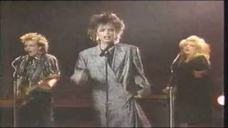 Scandal/Patty Smyth - Hands Tied - [STEREO]