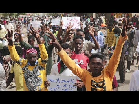 Tausende gehen im Sudan gegen die Militärregierung auf die  Straße