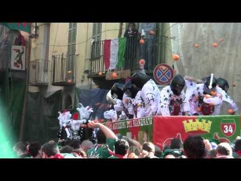 Battaglia delle Arance 2011 - Ivrea - gli Aguzzini dei Biandrate