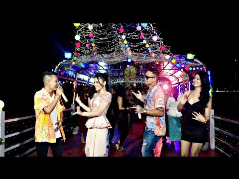 SATIYA X AGO - សង្សារខ្មែរ vs សង្សារបរទេស - Songsa Khmer vs Songsa Borotas [Official MV]