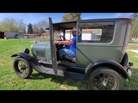 1927 Model T Tudor