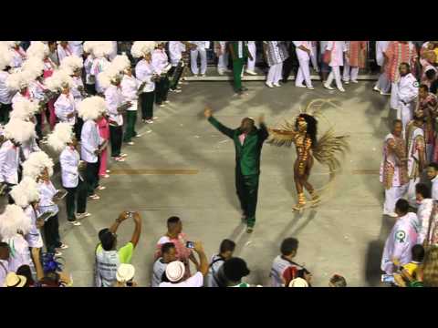 Bateria encerrando o desfile da Mangueira - 2016