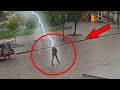 15 Incredible Lightning Strikes Caught on Camera