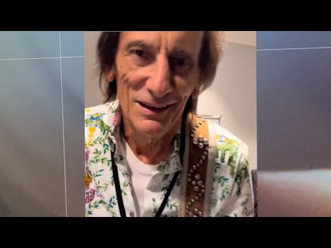 Ronnie Wood Rehearses Back Stage at the London Palladium on 6/4/23