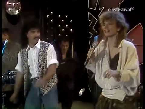 THE PARACHUTE CLUB - Love Is Fire (Full Version, WWF Club, 07.11.1986)