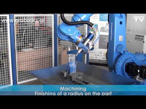 Motoman robot in CNC machining application
