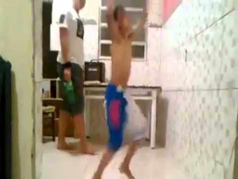 DANÇAR KUDURO É PERIGOSO