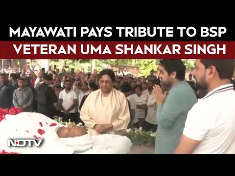 Mayawati Honors Veteran BSP Leader