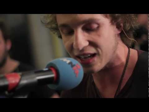 Jente Pironet Live at MNM 1000 Café (18-11-2011)