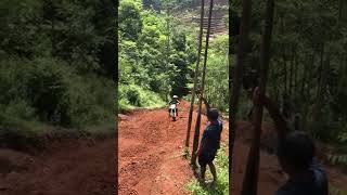 Download lagu Bebek Modif Motor Trail Naik Tanjakan #short #shorts mp3