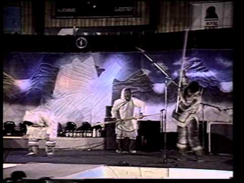 90 02 TAMAPTA Mackenzie Drummers and Dancers in Sisimuit Greenland 1990