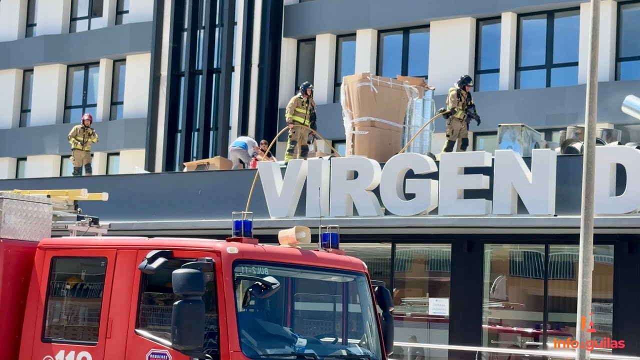 Un incendio en la azotea del Hospital Virgen del Alcázar de Águilas activa a los bomberos