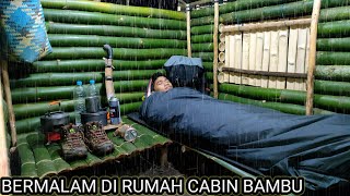 Download lagu BERKEMAH DISAAT HUJAN DERAS TIDUR DI RUMAH CABIN B... mp3
