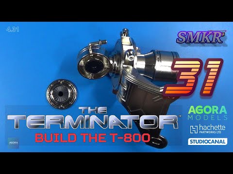 Agora Models Build the T-800 Terminator Pack 4 Stage 31 - Fit Left Shoulder Joint