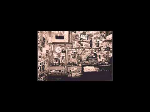 Lee Scratch Perry - Free Up The Prisoners