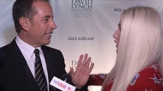 Jerry Seinfeld REJECTS Hug From Kesha In Cringeworthy Red Carpet Encounter