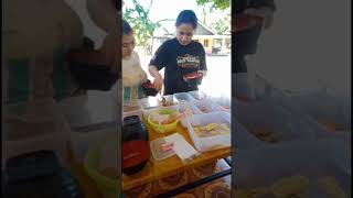 Download lagu JUAL SEBLAK DEPAN RUMAH TERNYATA YANG BELI 😲#shorts mp3