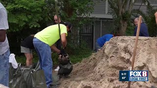 New Orleans residents gather sandbags ahead of flood risk from Arthur