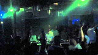 Lee Curtis [at] Queen Milano - Back to Clubbing playn Cajmere - Percolator - Claude VonStroke Remix