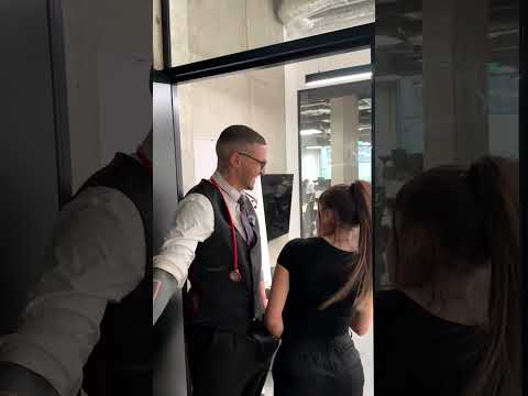 Čí(m) to asi bude?😄 #fun #funny #comedy #fyp #foryoupage