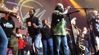 George Clinton &amp; Parliament-Funkadelic: &quot;Atomic Dog&quot; (5/5/16)