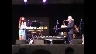 UMBRIA JAZZ 2012 - MICHELA CALZONI - VOCALIST - DOCTOR DIXIE JAZZ BAND.rmvb