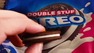 r/Shrinkflation | i paid for two stuffs!! 😡😡