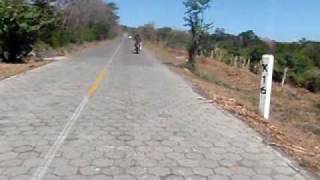 preview picture of video 'Gringo Riders, Lago de Nicaragua, Ometepe Island'