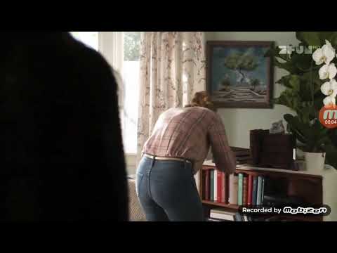 Melissa Benoist Ass | Supergirl