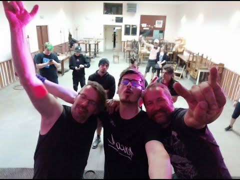 P.V.A. - P.V.A.    První vítací antisong