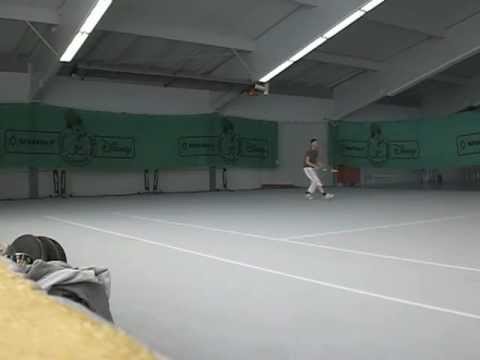Alex Bau`s @ Tenniscourt: "Gringotechnotennis"