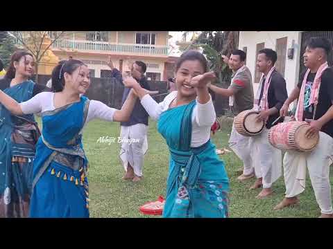 জাৰণি মাজতে কি চৰাই ৰিঙিয়াই.... Assamese Bihu song #viralsong #assameseculture #assam