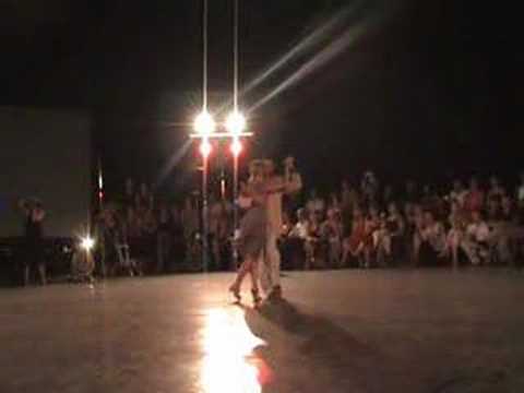  Andrea Misse  and  Javier Rodriguez  are  dancing  to  the  tango  "  Bien Pulenta  "