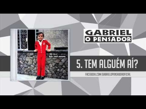 download lagu mp3 mp4 Tem Alguém Aí, download lagu Tem Alguém Aí gratis, unduh video klip Tem Alguém Aí