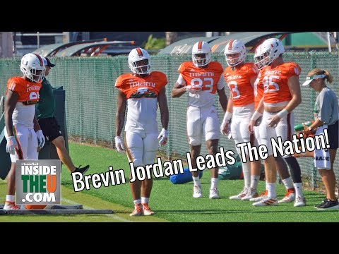 Brevin Jordan, Tight Ends in Catching and Blocking Drills at Tight End U