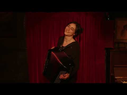 A la Villette par Justine Jérémie au Lapin Agile