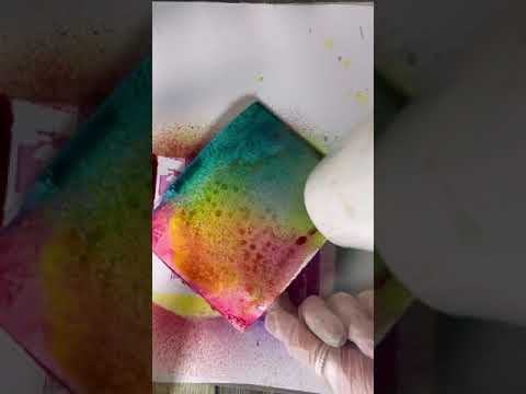 New acrylic and mica spray: creating a beautiful background for a card 😍