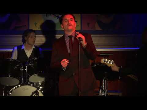 9. Dresdner Neujahrssingen - Chris Isaak "Blue Hotel" mit Michael Schröter