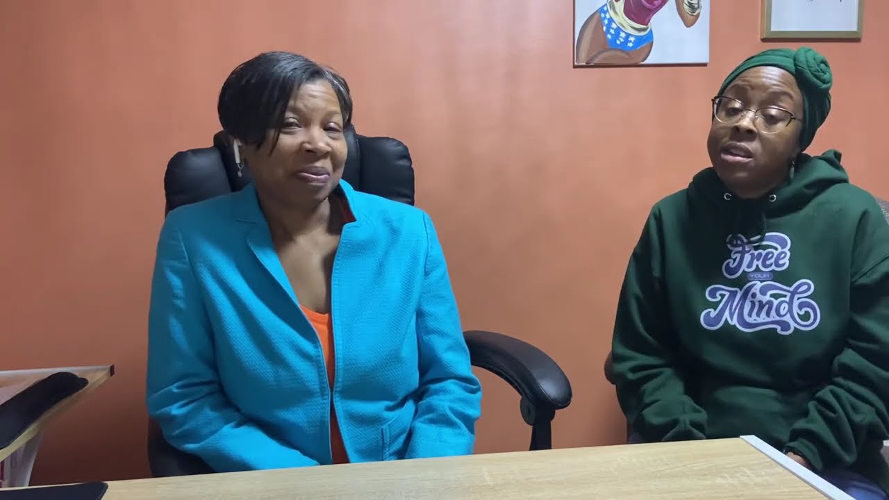 Solo vs Collaboration: What's Best for Notaries?