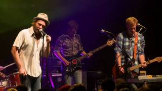 Red Wanting Blue - Finger In The Air (Live in HD)