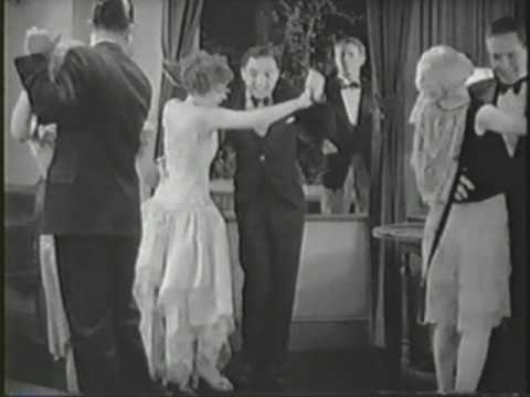 SOPHOMORE - Original Prague Syncopated Orchestra with flapper dancer! 1930